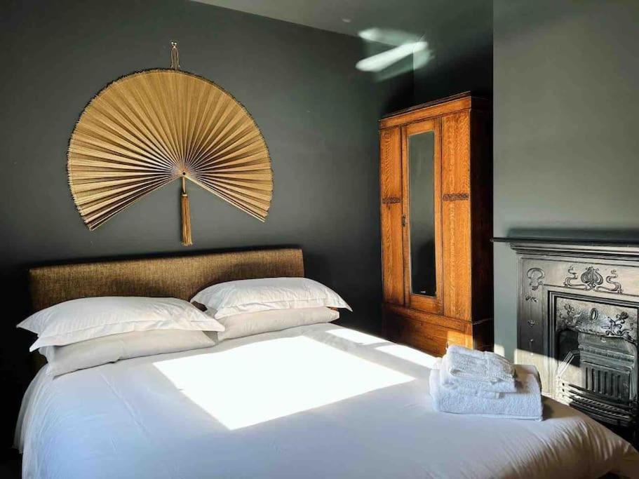 Luxury City Centre Townhouse - Sleeps 6 Chester Kültér fotó