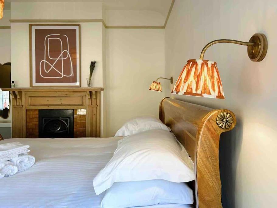 Luxury City Centre Townhouse - Sleeps 6 Chester Kültér fotó