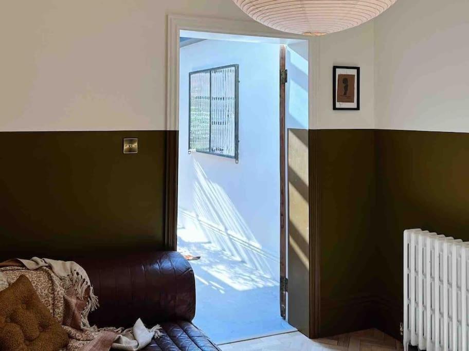Luxury City Centre Townhouse - Sleeps 6 Chester Kültér fotó