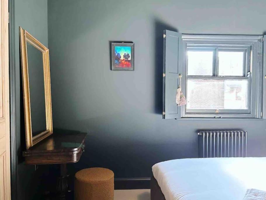 Luxury City Centre Townhouse - Sleeps 6 Chester Kültér fotó